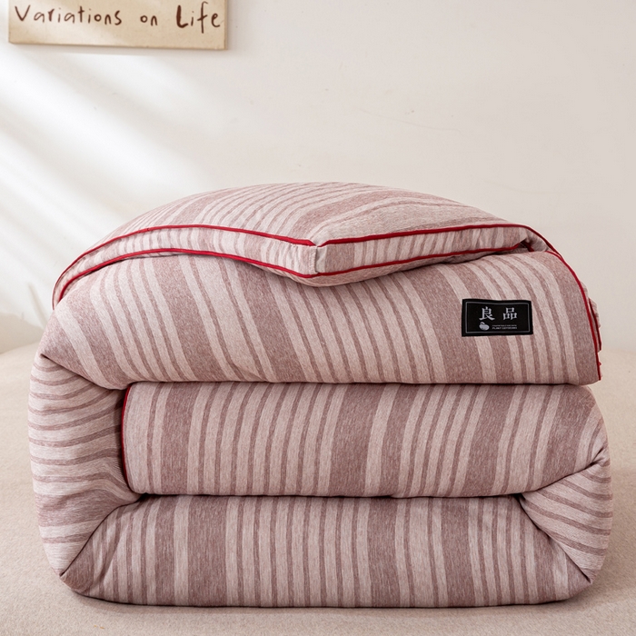 91家纺网 家纺一手货源 找家纺 维洋家纺 2025新款A类色织大豆被-无印条格单被 良品豆沙