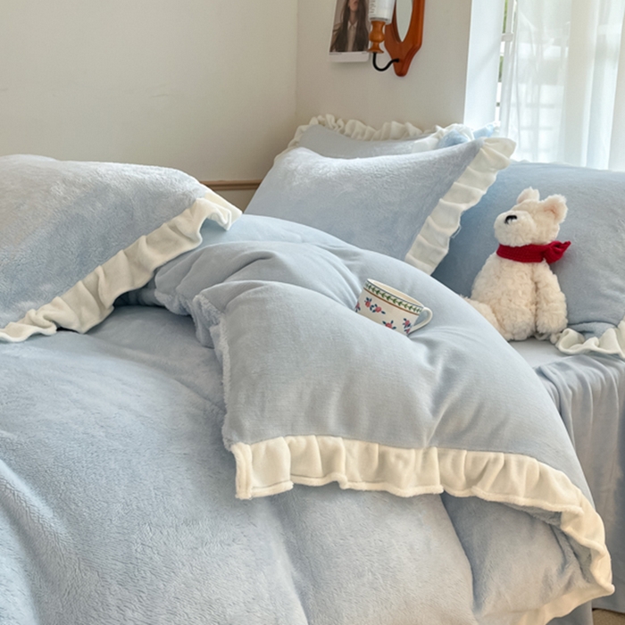 91家纺网 家纺一手货源 找家纺 星座家纺 2025新款牛奶绒花边床裙款四件套 床裙款-天空蓝