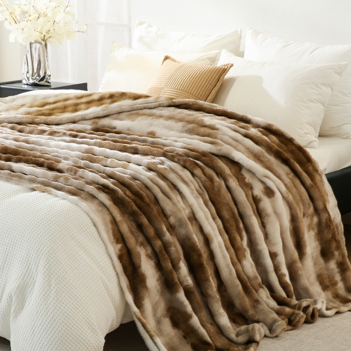 91家纺网 家纺一手货源 找家纺 巴木赫 2024新款300克印花泡泡毛毯毯子 棕色