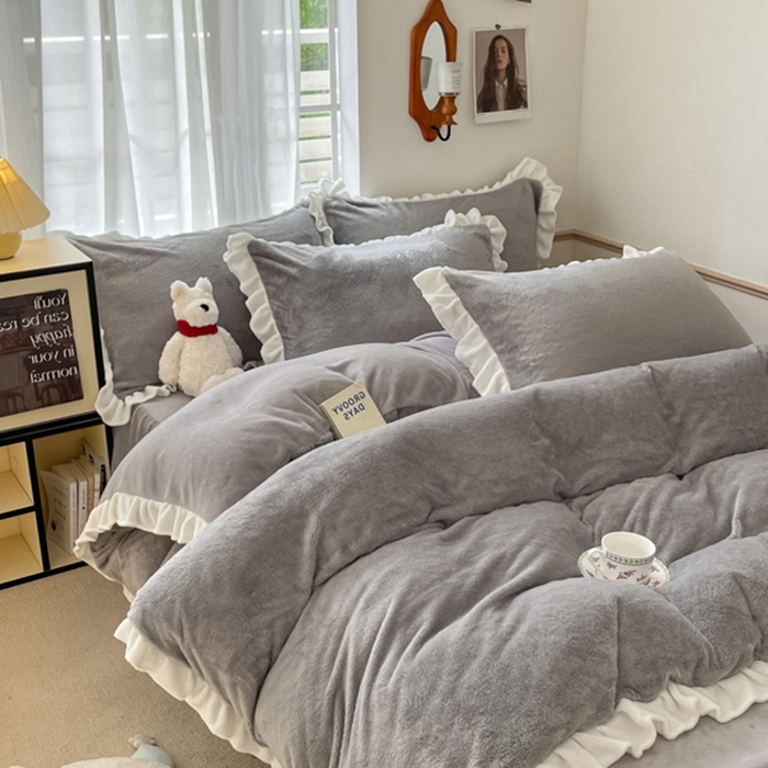 91家纺网 家纺一手货源 找家纺 星座家纺 2025新款牛奶绒花边床裙款四件套 床裙款-雅士灰