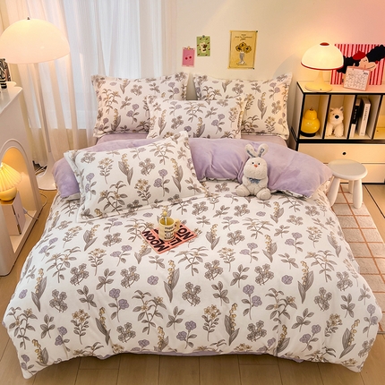 2024新款A类高克重时尚风牛奶绒加厚保暖系列套件单品-被套 小紫花