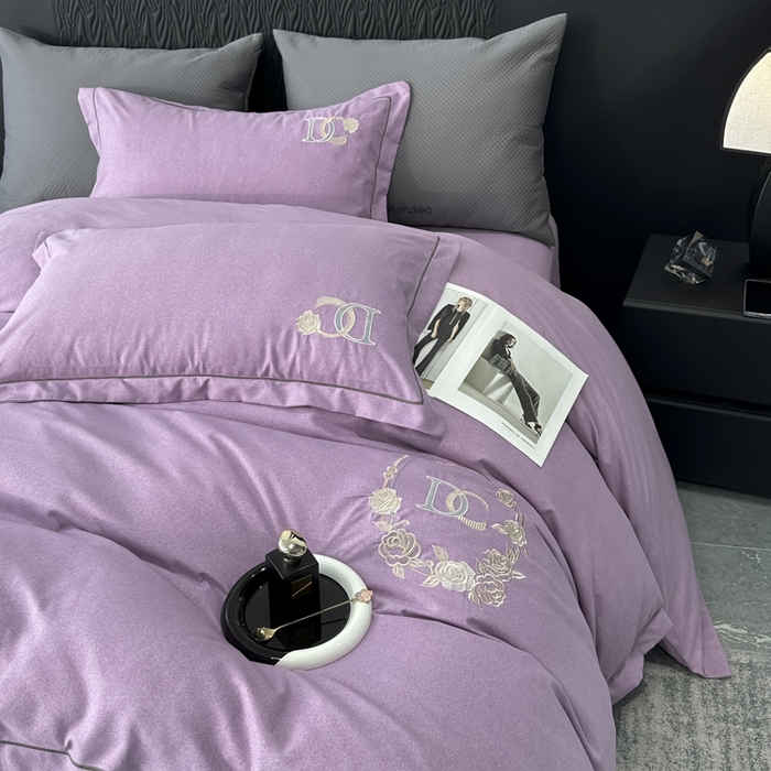 91家纺网 家纺一手货源 找家纺 梵克保罗 2024新款加厚肌理纹碳素磨毛刺绣四件套 丁香紫