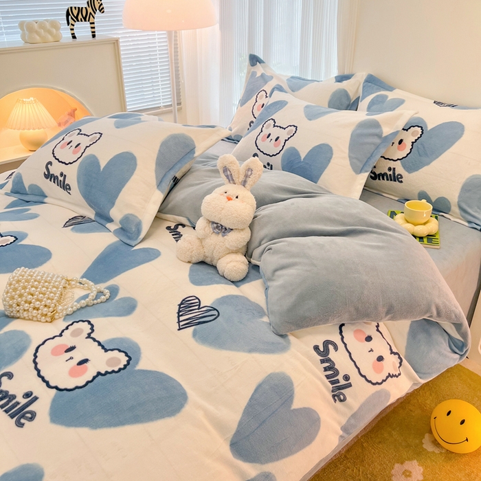 91家纺网 家纺一手货源 找家纺 2024新款A类高克重时尚风牛奶绒加厚保暖系列--枕套 波波熊蓝