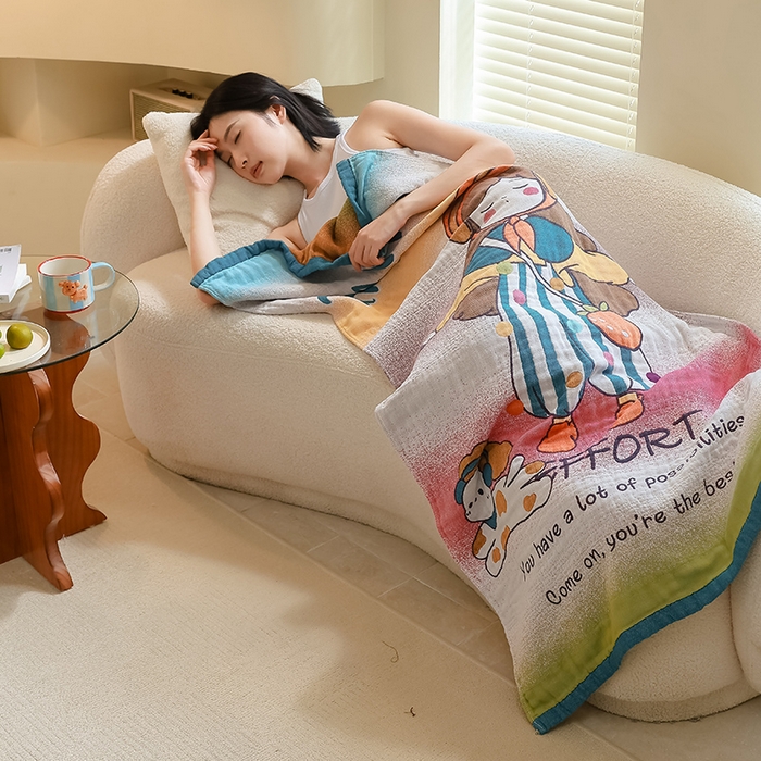 91家纺网 家纺一手货源 找家纺 雯雨家纺 2024新款四层全棉纱布浴巾加大毛巾80*160cm 草莓女孩