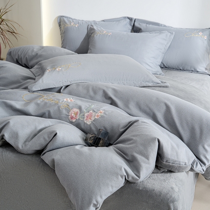 91家纺网 家纺一手货源 找家纺 （总）慕希家纺 2024新款全棉磨毛牛奶绒刺绣四件套-春暖花开