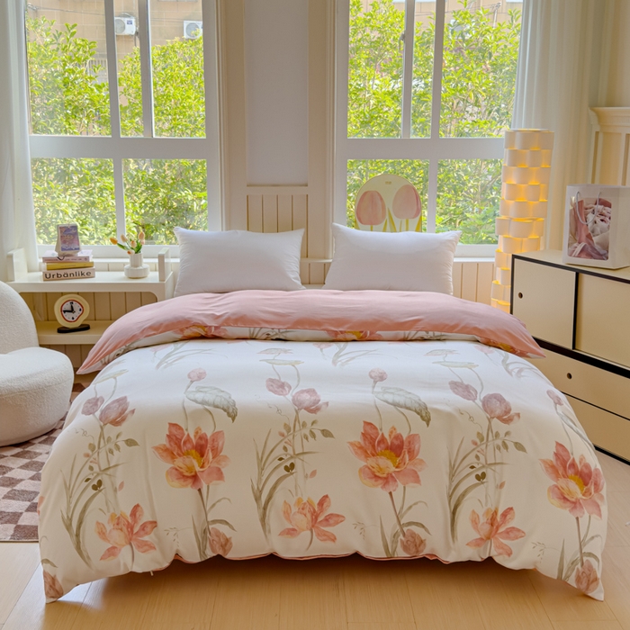 91家纺网 家纺一手货源 找家纺 佑佳家纺 2024新款140克磨毛印花植物羊绒单被套磨毛四件套 月下荷塘