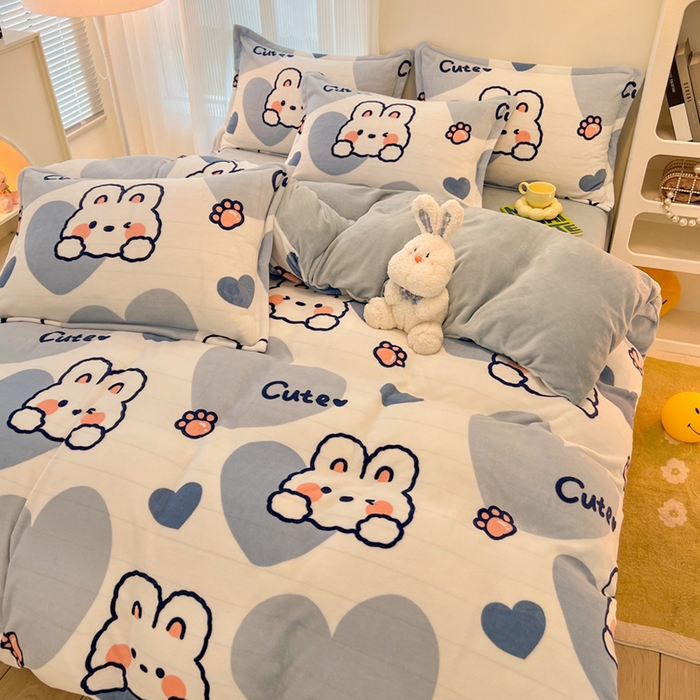 91家纺网 家纺一手货源 找家纺 2024新款A类高克重时尚风牛奶绒加厚保暖系列套件单品-四件套 爱心兔