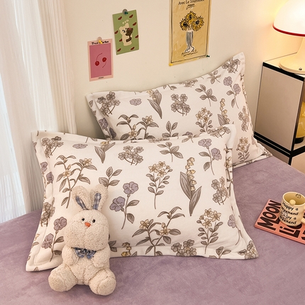 91家纺网 家纺一手货源 找家纺 （总）2024新款A类高克重时尚风牛奶绒加厚保暖系列--枕套