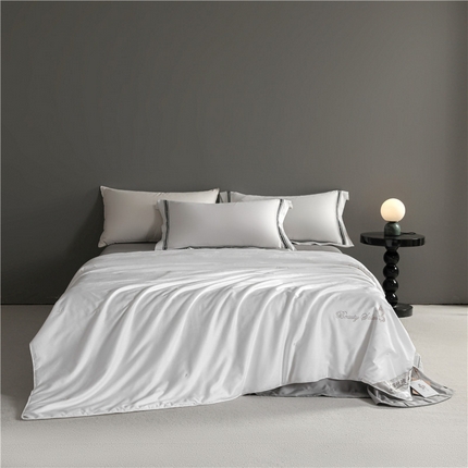 91家纺网 家纺一手货源 找家纺 （总）雅高 2025优系列-臻品全棉80贡缎大提花百分百桑蚕丝被春秋被冬被二合一子母被加厚被芯