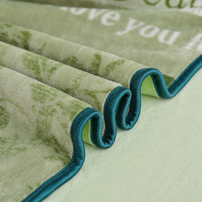 91家纺网 家纺一手货源 找家纺 赫本家纺  2025新品8-9斤爆品牛奶绒四件套床裙款金雕绒法莱绒四套件 爱丽丝