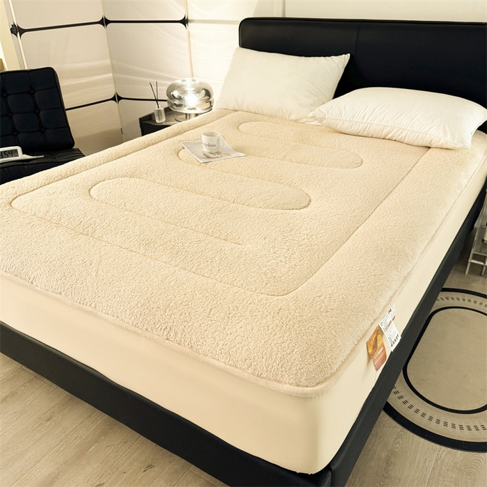 91家纺网 家纺一手货源 找家纺 雯豆家纺 2024新款加厚羊羔绒夹棉床笠纯色素色保暖床垫保护套 羊羔绒床笠-浅咖