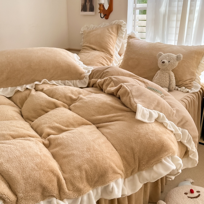 91家纺网 家纺一手货源 找家纺 星座家纺 2025新款牛奶绒花边床裙款四件套 床裙款-杏仁