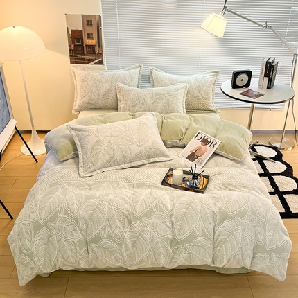 2024新款A类高克重立体浮雕牛奶绒加厚保暖简约风系列四件套 树叶东方绿