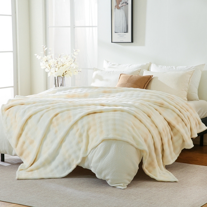 91家纺网 家纺一手货源 找家纺 巴木赫 2024新款300克印花泡泡毛毯毯子 奶白