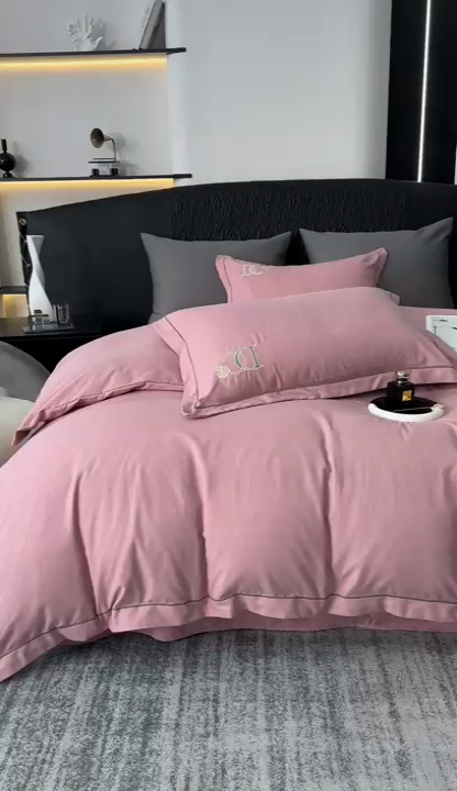 91家纺网 家纺一手货源 找家纺 梵克保罗 2024新款加厚肌理纹碳素磨毛刺绣四件套 豆沙粉