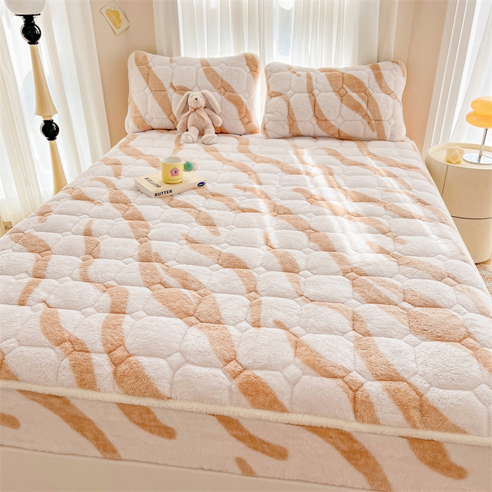 91家纺网 家纺一手货源 找家纺 雯豆家纺 2024冬款新品泰迪绒夹棉床笠三件套北极绒床垫保护套加厚保暖床笠 泰迪绒床笠-暖意-咖