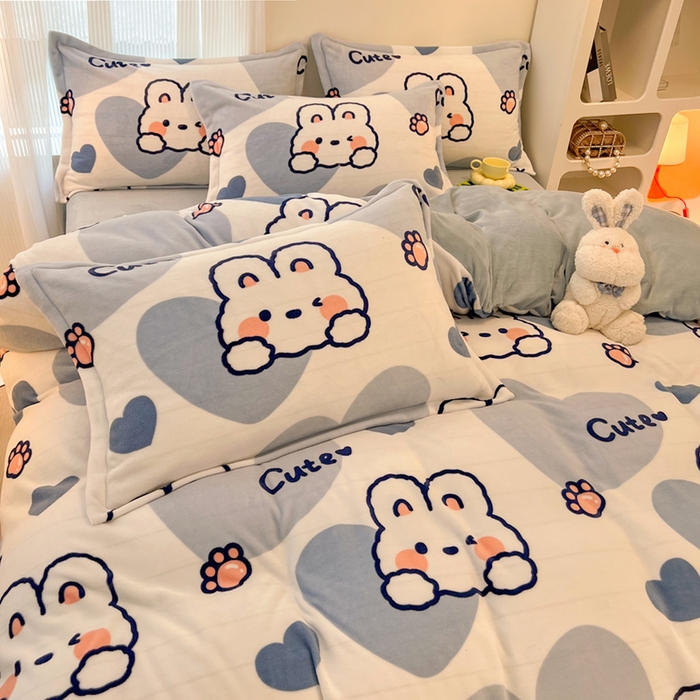 91家纺网 家纺一手货源 找家纺 2024新款A类高克重时尚风牛奶绒加厚保暖系列--枕套 爱心兔