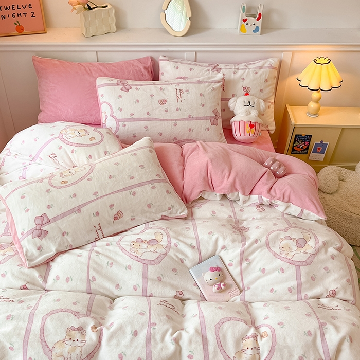 91家纺网 家纺一手货源 找家纺 桃子家居 2024新款小清新卡通加厚牛奶绒全工艺200克印花牛奶绒系列四件套 绒-公主喵