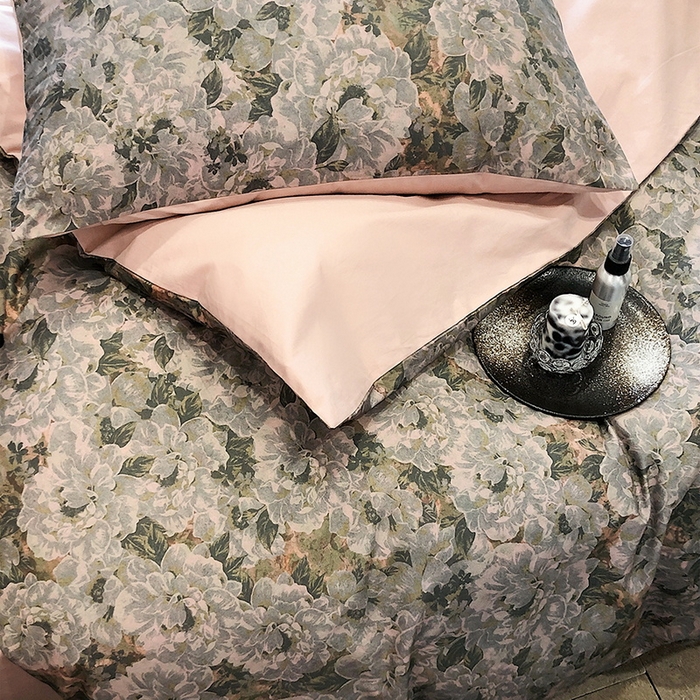 91家纺网 家纺一手货源 找家纺 立奥被业 2024新款全棉高密磨毛数码印花四件套 墨兰粉