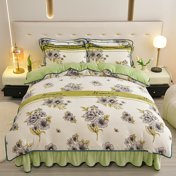 91家纺网 家纺一手货源 找家纺 赫本家纺  2025新品8-9斤爆品牛奶绒四件套床裙款金雕绒法莱绒四套件 花开绽放