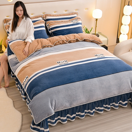 91家纺网 家纺一手货源 找家纺 赫本 2025新品8斤爆品牛奶绒四件套床裙款金雕绒法莱绒四套件 简尚