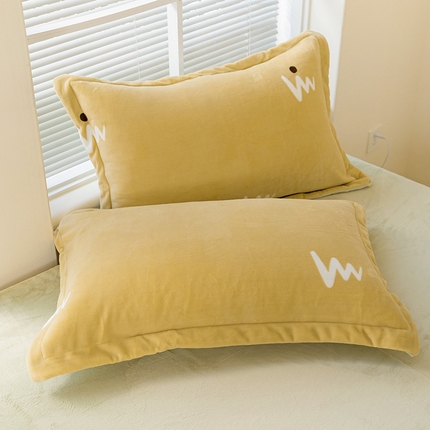 91家纺网 家纺一手货源 找家纺 （总）富馨莱 2024新款牛奶绒全消光枕套