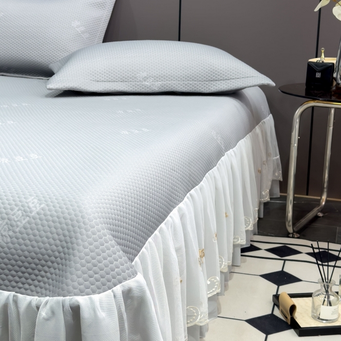 91家纺网 家纺一手货源 找家纺 81号家纺 2024新款冰感豆豆床裙款凉席 高级灰