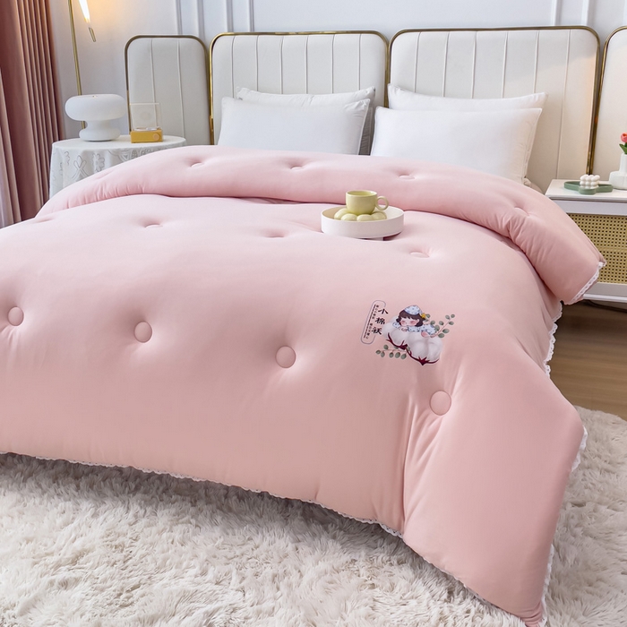 91家纺网 家纺一手货源 找家纺 81号家纺 2024新款针织棉花边烫花被冬被被芯 少女粉