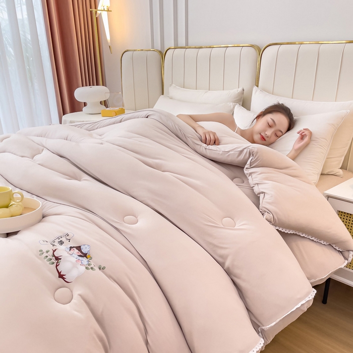 91家纺网 家纺一手货源 找家纺 81号家纺 2024新款针织棉花边烫花被冬被被芯 浅粉