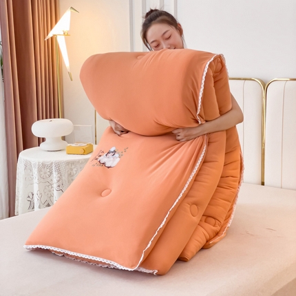 91家纺网 家纺一手货源 找家纺 81号家纺 2024新款针织棉花边烫花被冬被被芯 活力橘