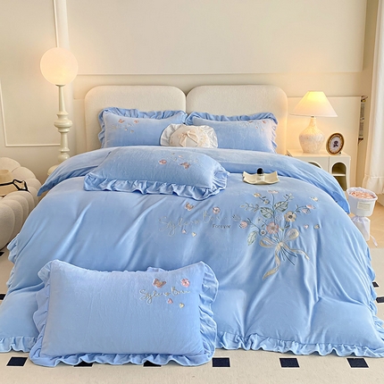 91家纺网 家纺一手货源 找家纺 （总）孟鑫家纺 2025高克重牛奶绒韩版花边绣花四件套浪漫之约系列