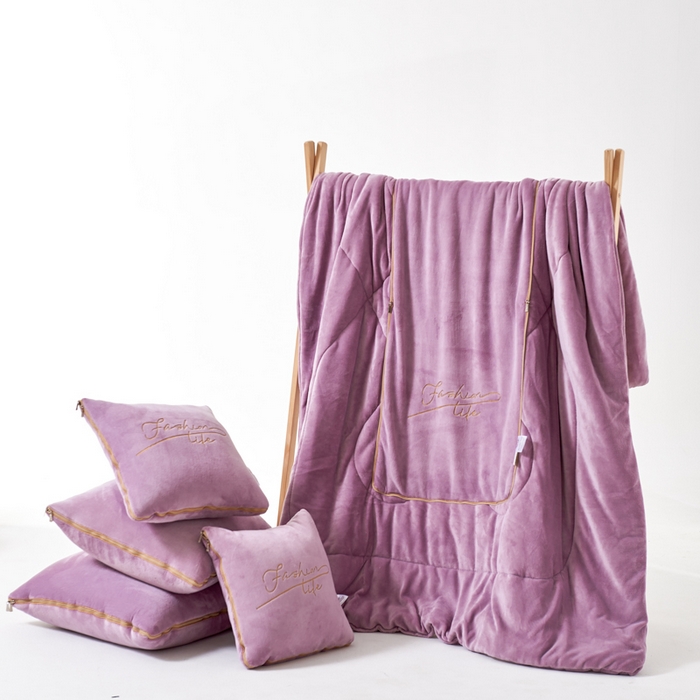 91家纺网 家纺一手货源 找家纺 照世家纺 2024新款牛奶绒轻奢抱枕被 香芋紫