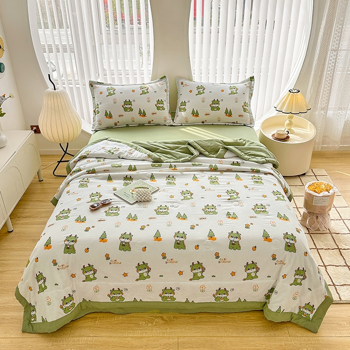 91家纺网 家纺一手货源 找家纺 81号家纺 2024新款1泡泡纱印花夏被四件套 小恐龙