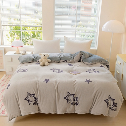 91家纺网 家纺一手货源 找家纺 （总）富馨莱 2024新款牛奶绒230克印花全消光被套