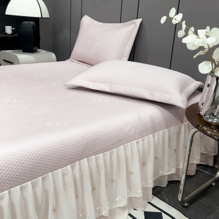 91家纺网 家纺一手货源 找家纺 81号家纺 2024新款冰感豆豆床裙款凉席 樱花粉