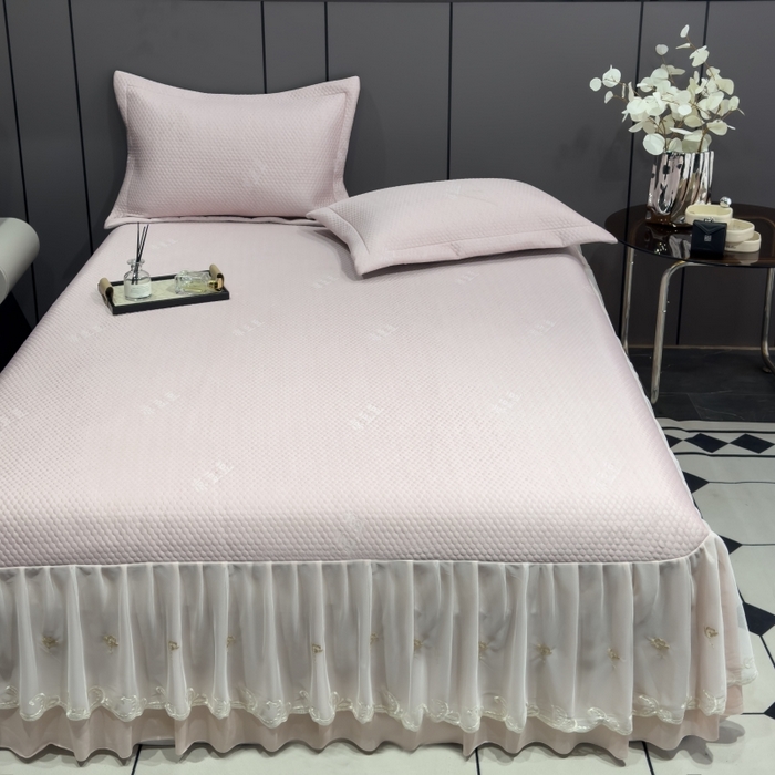 91家纺网 家纺一手货源 找家纺 81号家纺 2024新款冰感豆豆床裙款凉席 樱花粉