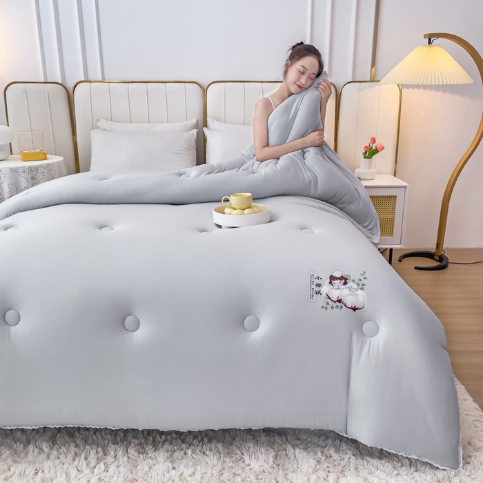 91家纺网 家纺一手货源 找家纺 81号家纺 2024新款针织棉花边烫花被冬被被芯 时尚灰