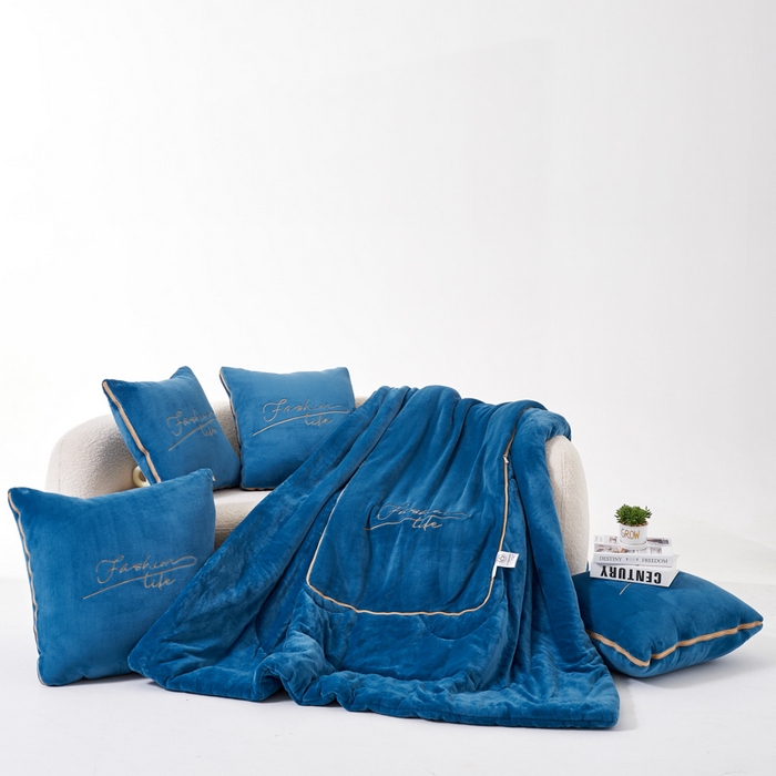 91家纺网 家纺一手货源 找家纺 照世家纺 2024新款牛奶绒轻奢抱枕被 宝石蓝