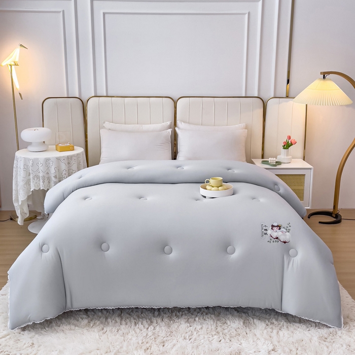 91家纺网 家纺一手货源 找家纺 81号家纺 2024新款针织棉花边烫花被冬被被芯 时尚灰