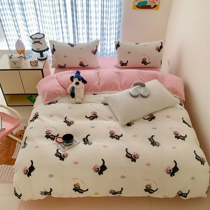 91家纺网 家纺一手货源 找家纺 美乐迪家纺 2024新款高品质牛奶绒四件套 快乐猫咪