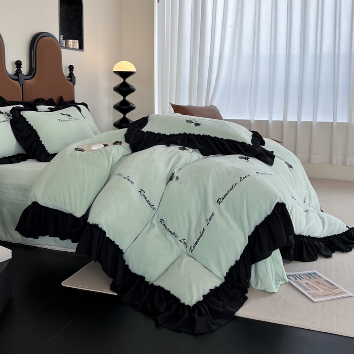 91家纺网 家纺一手货源 找家纺 凯美家居 2024新款法式牛奶绒刺绣四件套-欧雅 欧雅-浅绿