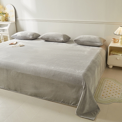 91家纺网 家纺一手货源 找家纺 七仙女家纺 2025新款A类230g高克重牛奶绒大炕单 银灰色