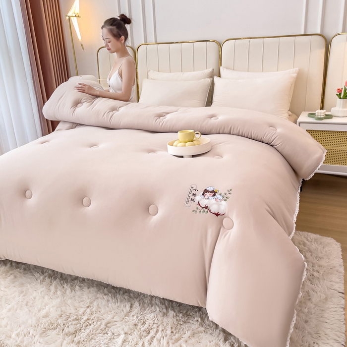 91家纺网 家纺一手货源 找家纺 81号家纺 2024新款针织棉花边烫花被冬被被芯 浅粉