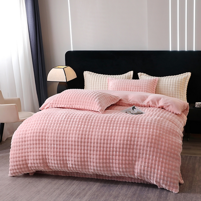 91家纺网 家纺一手货源 找家纺 席之家 2024新款加厚兔毛牛奶绒四件套 荧光粉