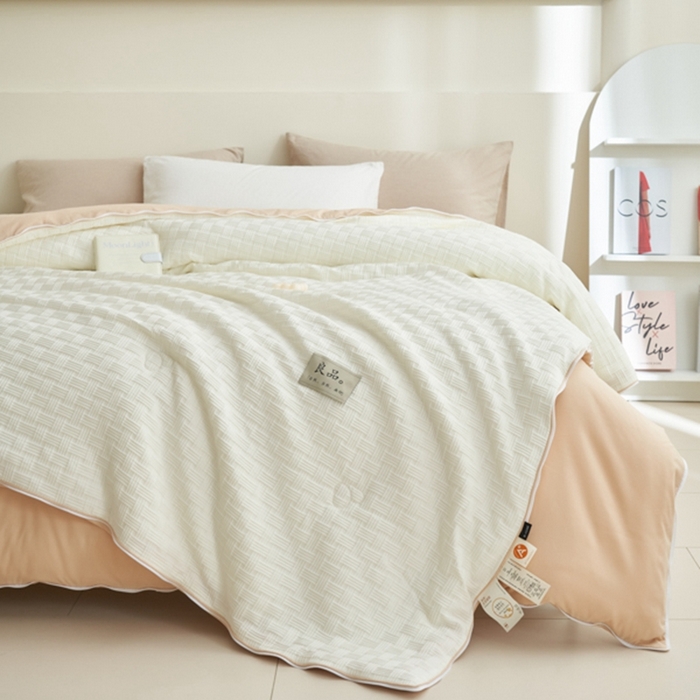 91家纺网 家纺一手货源 找家纺 子由 2024新款b类良品格子母冬被被子被芯 子母被-白+杏