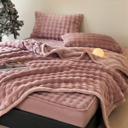 91家纺网 家纺一手货源 找家纺 （总）欧邦 新款泡泡绒仿兔毛牛奶绒床笠可搭配同款毛毯（外贸供货）