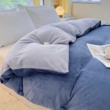 91家纺网 家纺一手货源 找家纺 七仙女 2025新款A类230g高克重牛奶绒单品被套 风暴兰+浅灰兰