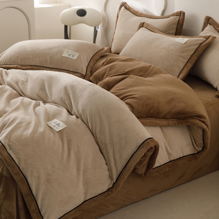 91家纺网 家纺一手货源 找家纺 2024新款牛奶绒双拼可拆洗冬被被子被芯 双拼可拆洗-米驼+奶茶咖