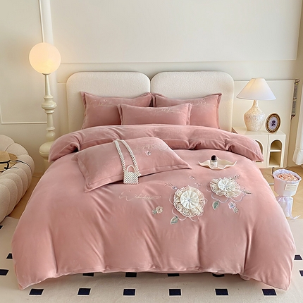 孟鑫家纺 2025新款加厚牛奶绒手工花绣花四件套莱茵花园系列 莱茵花园-豆沙