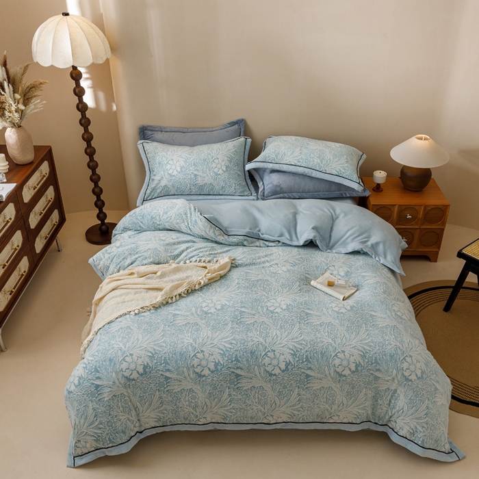 91家纺网 家纺一手货源 找家纺 2024新款牛奶绒染色雕花可拆洗冬被被子被芯 简爱